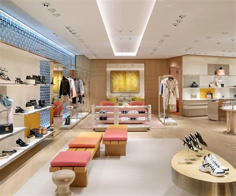 Louis Vuitton store newmarket